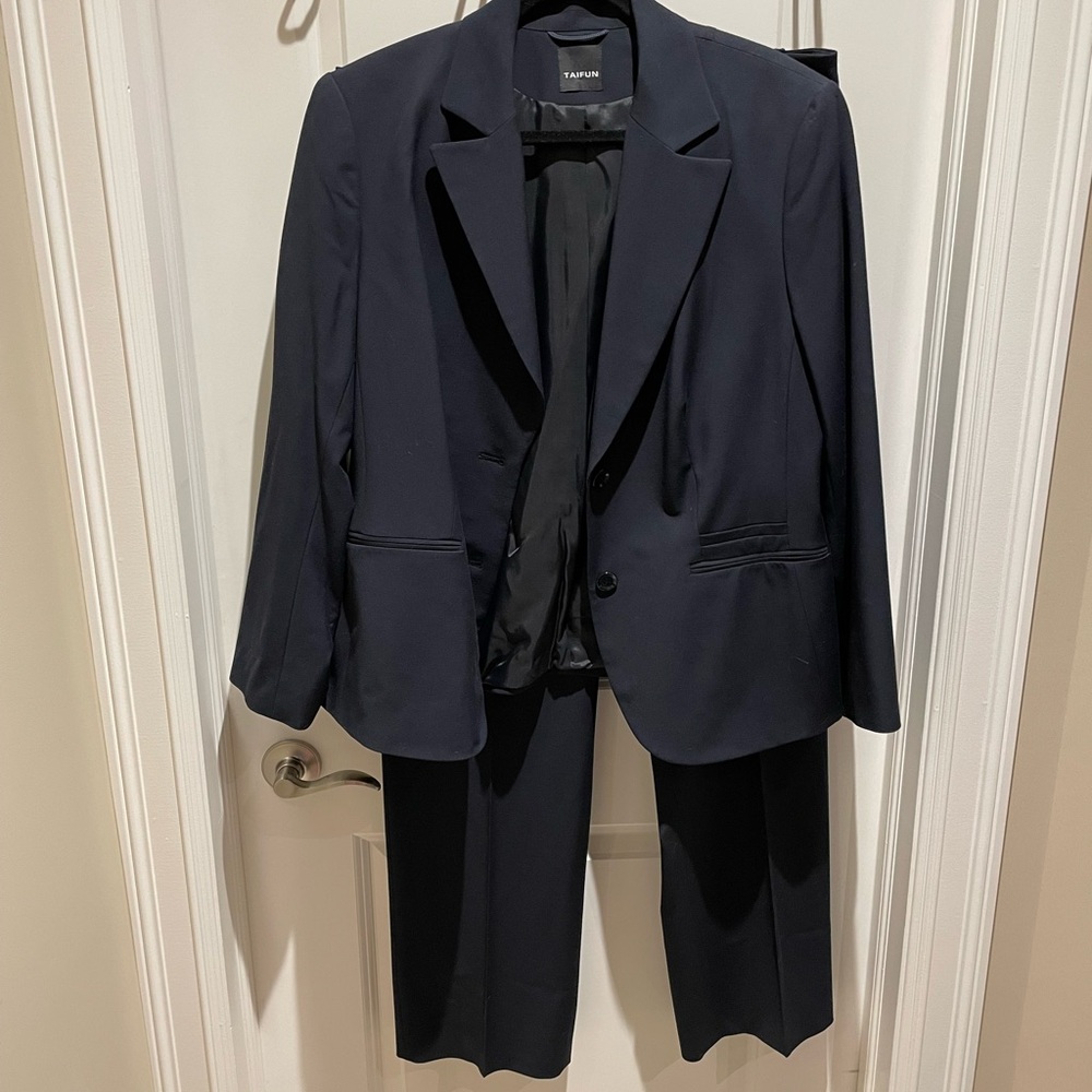 Black Taifun pantsuit
